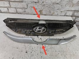 Hyundai ix35 Grille calandre supérieure de pare-chocs avant 863522Y000