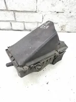 Audi TT Mk1 Oro filtro dėžė 8L0133837A