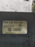 Audi TT Mk1 Oro srauto matuoklis 8N0133835AC