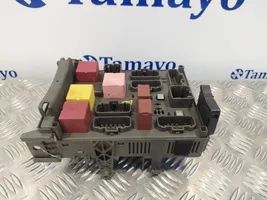 Renault Espace IV Module de fusibles 8200447438A