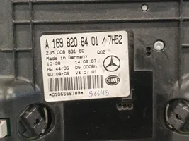Mercedes-Benz A W169 Kattokonsolin valaisinyksikön koristelista A1698208401