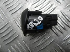 Ford Focus Moottorin start-stop-painike/kytkin AM5T11572AA