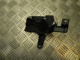 Maserati Levante Supporto della valvola di raffreddamento EGR 670102483