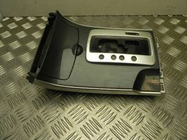 Mazda 3 II Console centrale, commande chauffage/clim GR1C64341