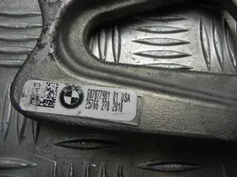 BMW X3 G01 Supporto della valvola di raffreddamento EGR 6878779