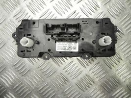 Volkswagen Jetta IV Panel klimatyzacji 5C0820047CG