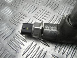 Opel Astra J Distributore del carburante agli iniettori A509010042937