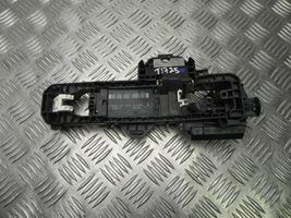 Mercedes-Benz C AMG W204 Maniglia esterna per portiera di carico A2047600834