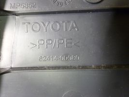 Toyota Yaris Verkleidung unten B-Säule 624140D080