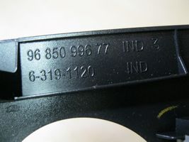 Peugeot 3008 II Cadre, panneau d'unité radio / GPS 9685099677