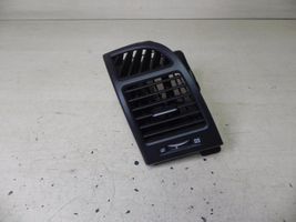 Hyundai Santa Fe Griglia di ventilazione posteriore 974902B900