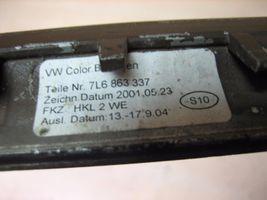 Volkswagen Touareg I Other center console (tunnel) element 7L6863337