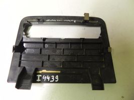 BMW 4 F32 F33 Cadre, panneau d'unité radio / GPS 9218533