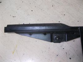 Volkswagen Polo IV 9N3 Rivestimento modanatura del vetro della portiera posteriore 6Q6839903P