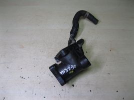 Toyota Avensis T270 Boîtier de thermostat 163200R011