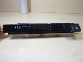 Toyota RAV 4 (XA40) Monitor / wyświetlacz / ekran 8395042090