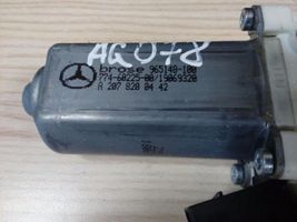 Mercedes-Benz E A207 Motorino alzacristalli della portiera anteriore A2078200442