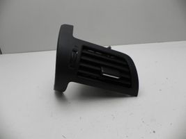 Toyota iQ Aizmugurējā gaisa - ventilācijas reste 5566074020