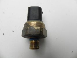 Mercedes-Benz S W222 Regolatore di pressione del carburante A0045421618