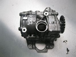 BMW 4 F32 F33 Tepalo siurblys 851375608GD01786