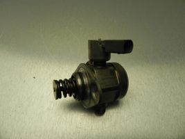 BMW 7 F01 F02 F03 F04 Polttoaineen ruiskutuksen suurpainepumppu 7595339