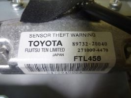 Toyota Avensis T270 Altre luci abitacolo 8973220040