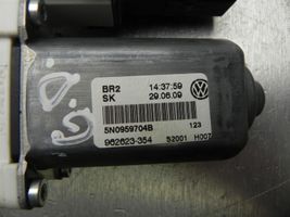 Volkswagen Tiguan Silniczek podnoszenia szyby drzwi tylnych 5N0959704B