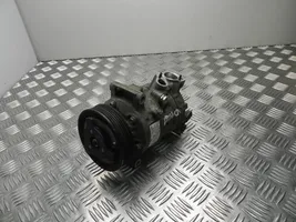 Skoda Fabia Mk3 (NJ) Ilmastointilaitteen kompressorin pumppu (A/C) 5Q0816803F
