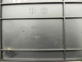 Mercedes-Benz A W176 Cadre, panneau d'unité radio / GPS A1766800206