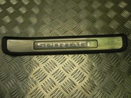 KIA Spectra Otras molduras del borde/pilar 858761F000