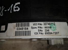 Volvo V70 Nopeusmittari (mittaristo) 30746112