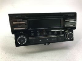 Nissan Pulsar Panel / Radioodtwarzacz CD/DVD/GPS 281853ZL1A