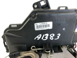 Volkswagen Touareg II Loading door lock 7L0839016