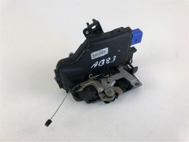 Volkswagen Touareg II Loading door lock 7L0839016