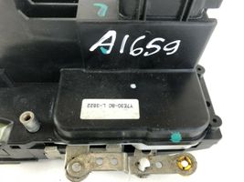 Ford Fiesta Zamek drzwi tylnych samochodów dostawczych 2S6AA26412BK