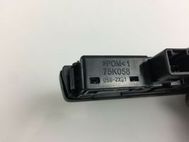 Suzuki Ignis Hazard light switch 75K058