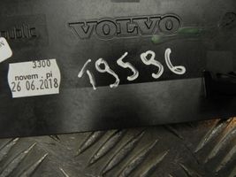 Volvo S90, V90 Ilmastointi-/lämmityslaitteen säätimen kehys 31366683