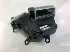 Toyota Prius (XW30) Monitori/näyttö/pieni näyttö 8310847020