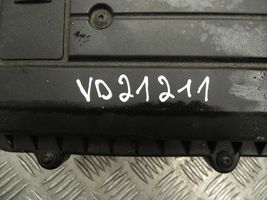 Skoda Fabia Mk3 (NJ) Ilmansuodattimen kotelo 04C129611J