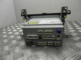 Toyota RAV 4 (XA40) Radio/CD/DVD/GPS-pääyksikkö 8614042100