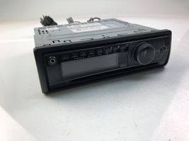 Mitsubishi Canter Unidad delantera de radio/CD/DVD/GPS CZ102EG