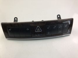 Mercedes-Benz C AMG W203 Climate control unit 2038702110