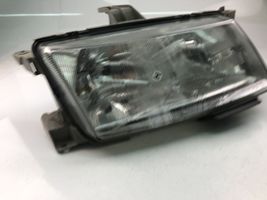 Saab 9-5 Lampa przednia 5284468