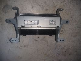 Toyota Avensis Verso Panel / Radioodtwarzacz CD/DVD/GPS 861105203100