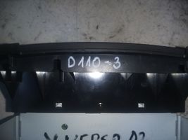 Toyota Avensis Verso Panel / Radioodtwarzacz CD/DVD/GPS 861105203100