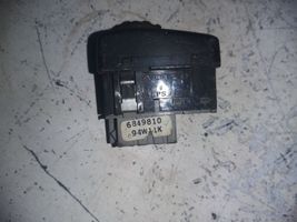 Volvo 850 Moteur de réglage du niveau des phares 6849810