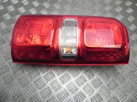 Opel Vivaro Lampa tylna 2021001188