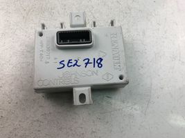 Renault Twingo III Unité / module navigation GPS 283467937R