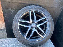 Mercedes-Benz GLA W156 Llanta de aleación R18 A1564010100