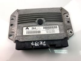 Renault Clio IV Engine control unit/module 237102885R